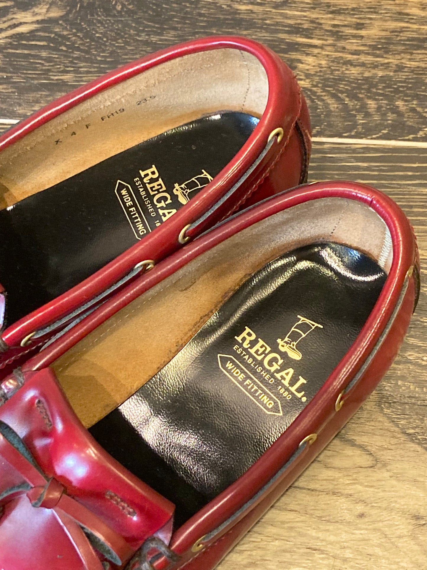 REGAL tassel loafers