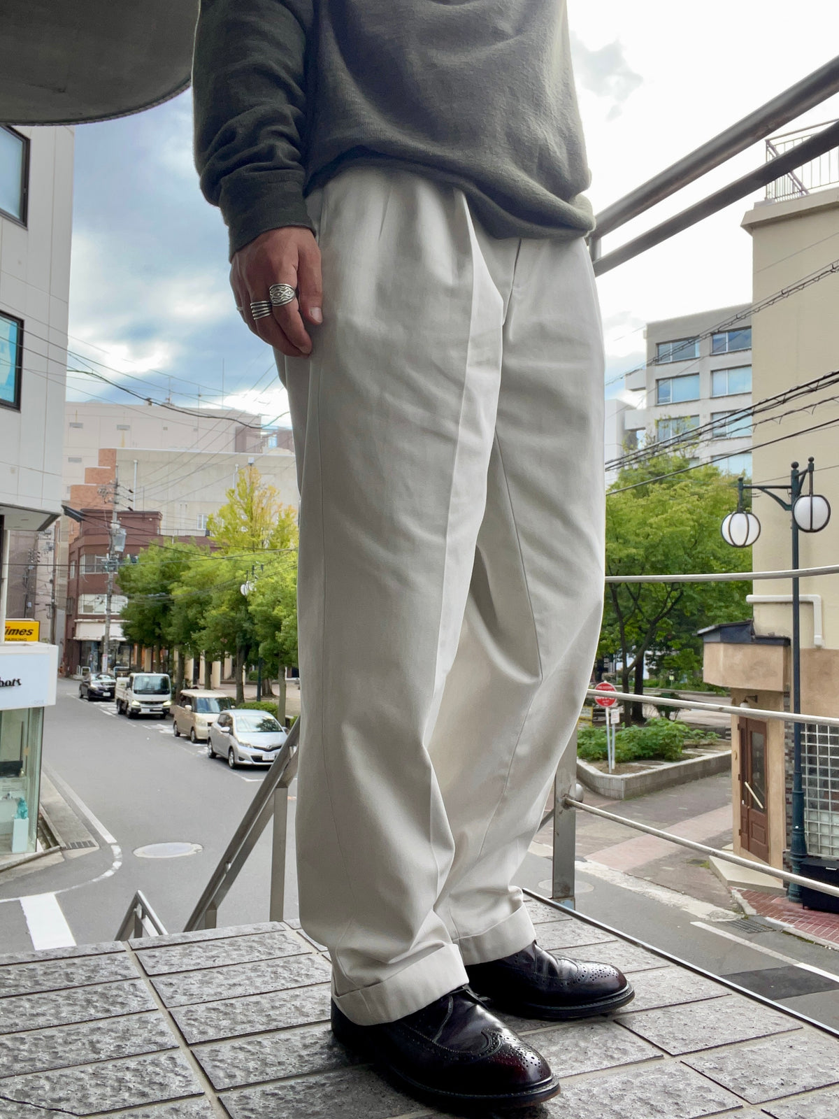 BROOKS BROTHERS chino pants