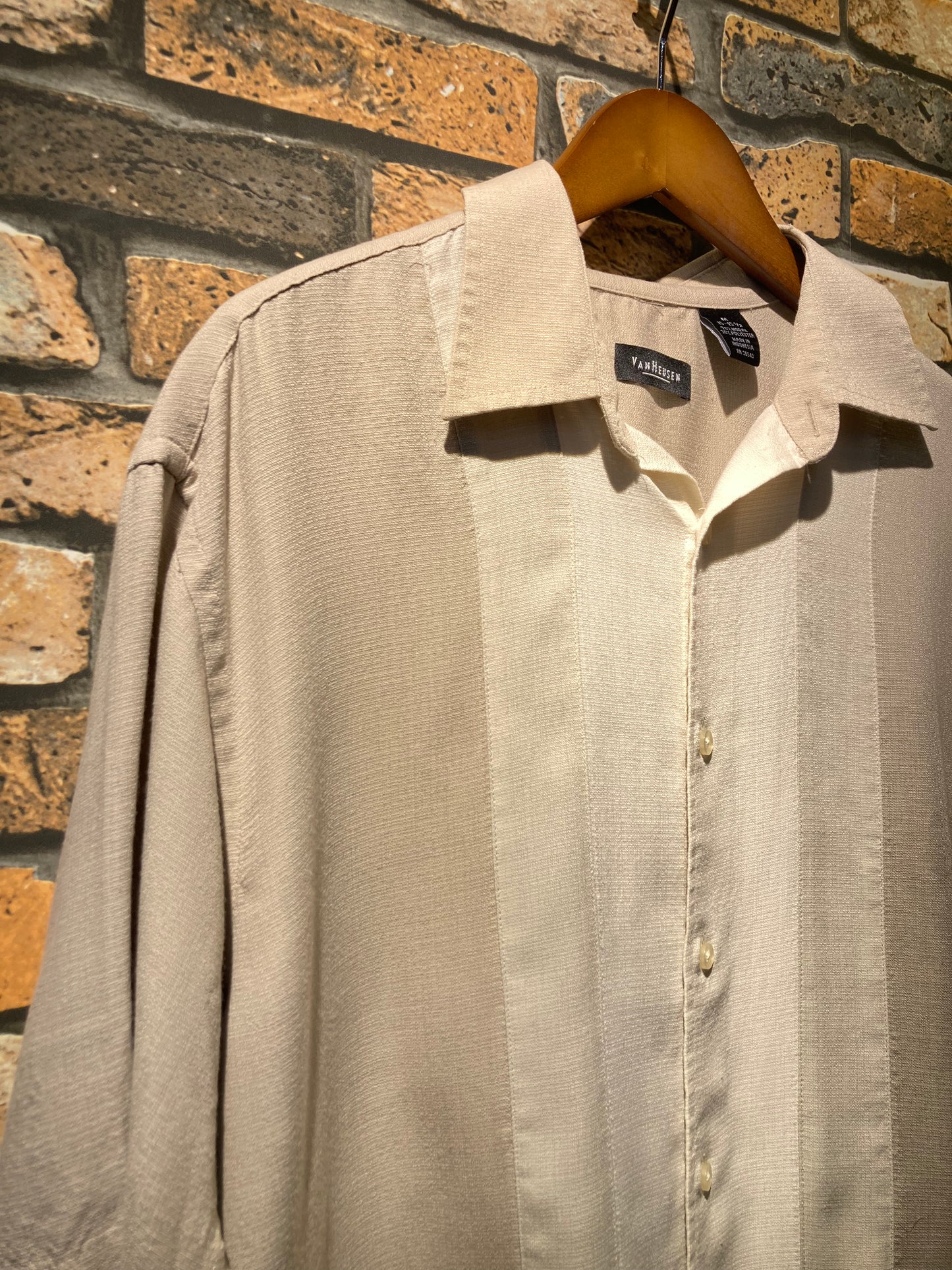 VAN HEUSEN Remake guayabera shirt