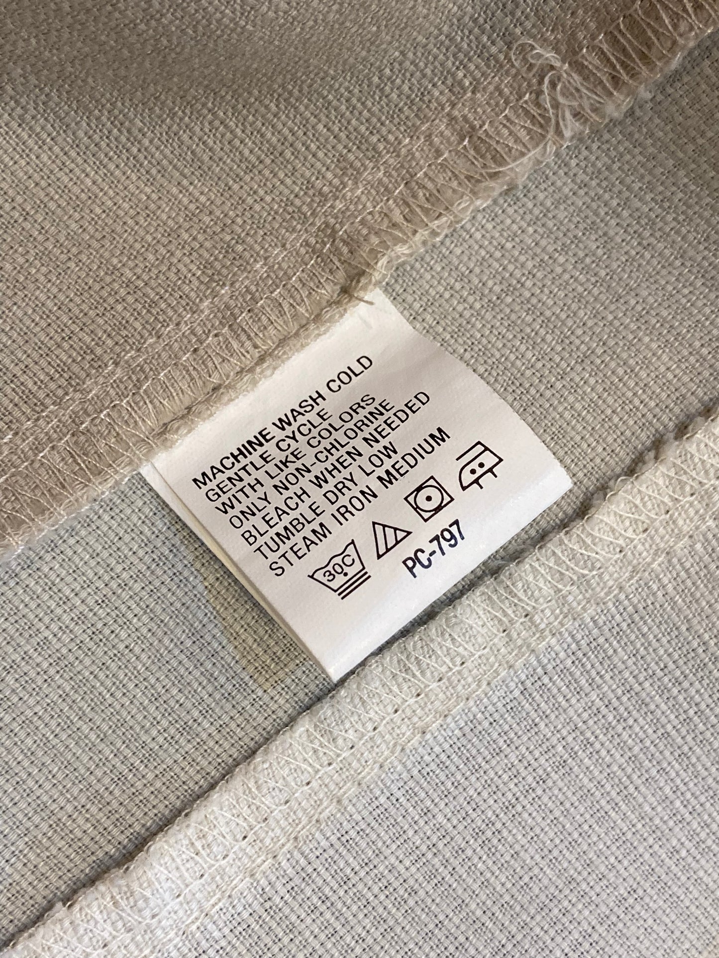 VAN HEUSEN Remake guayabera shirt
