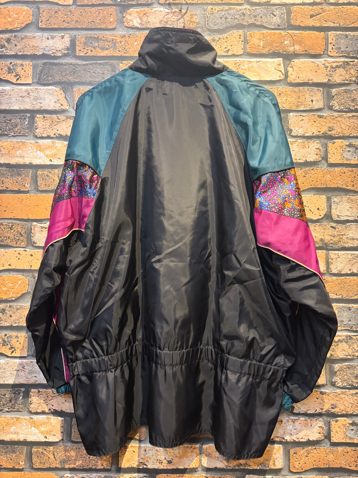 center aisle PLUS polyester jacket