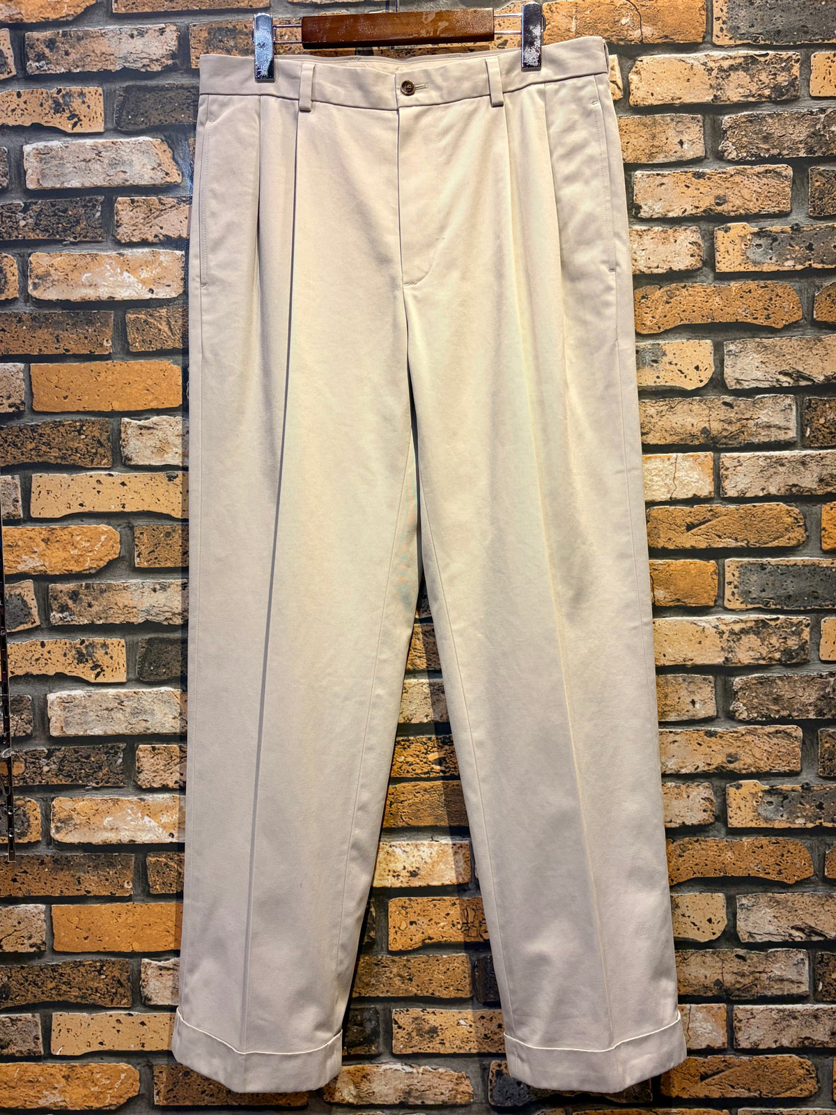 BROOKS BROTHERS chino pants