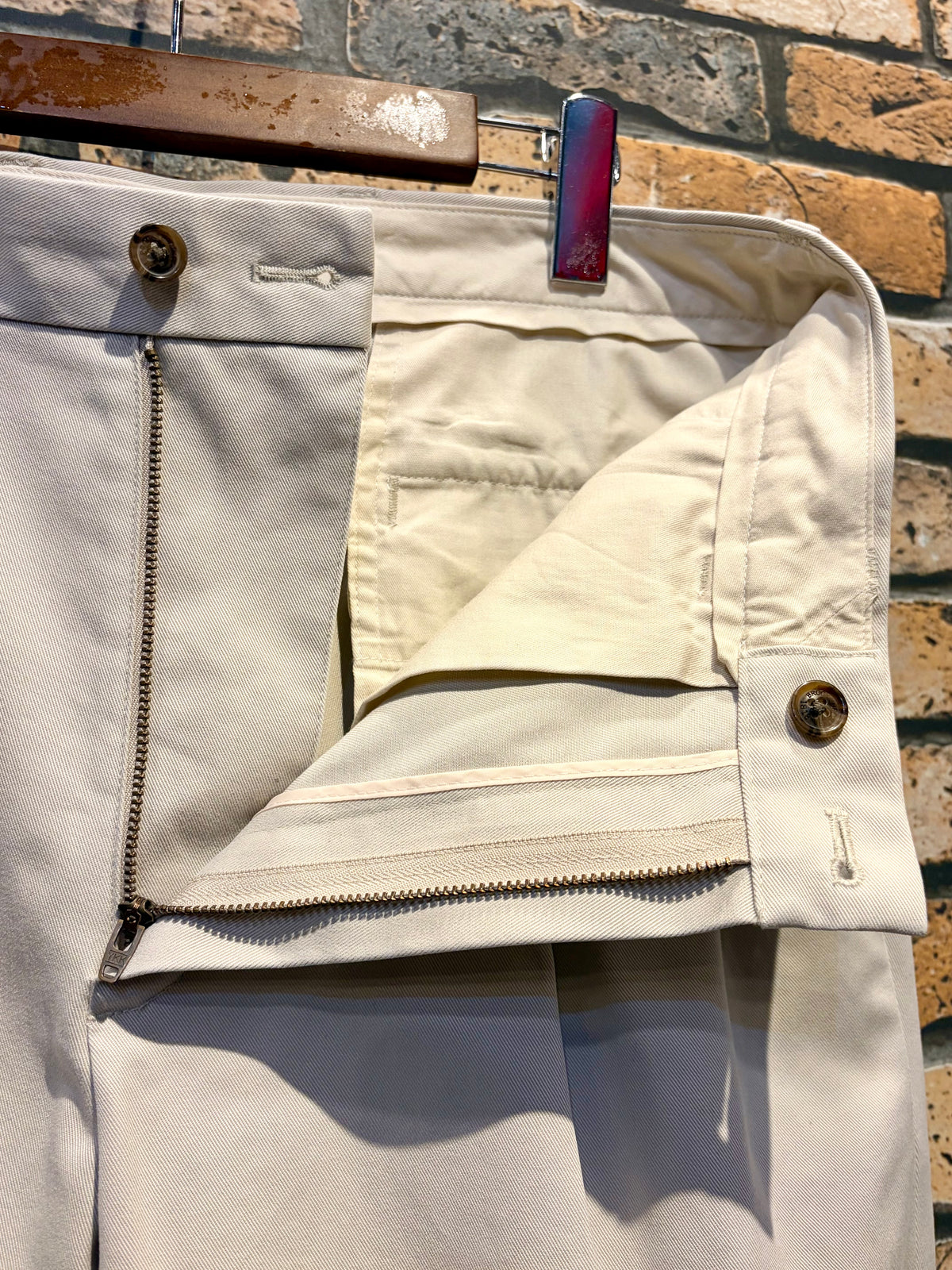 BROOKS BROTHERS chino pants