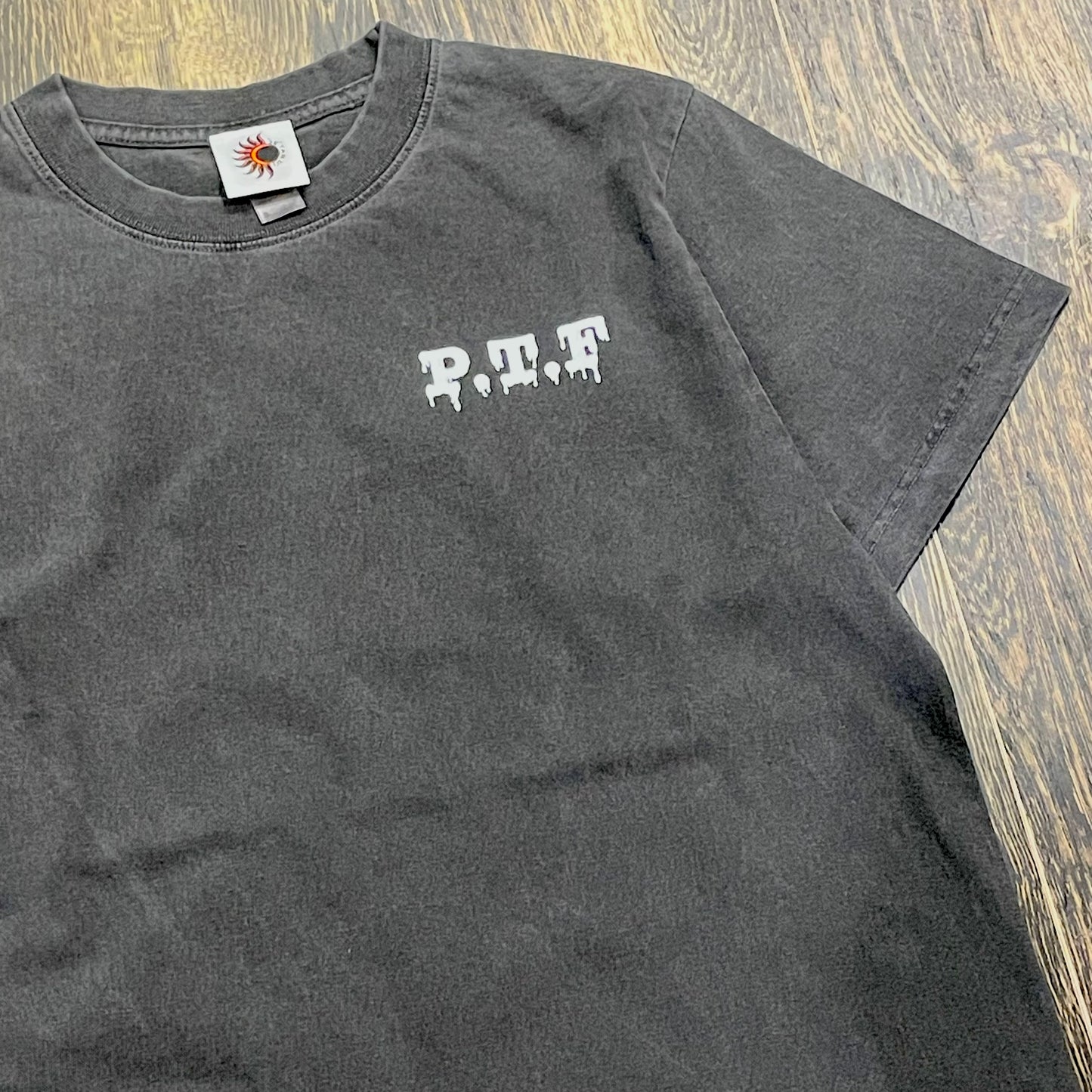 ”18YARD’s original T−shirt 　　　”Pecker The Funk"