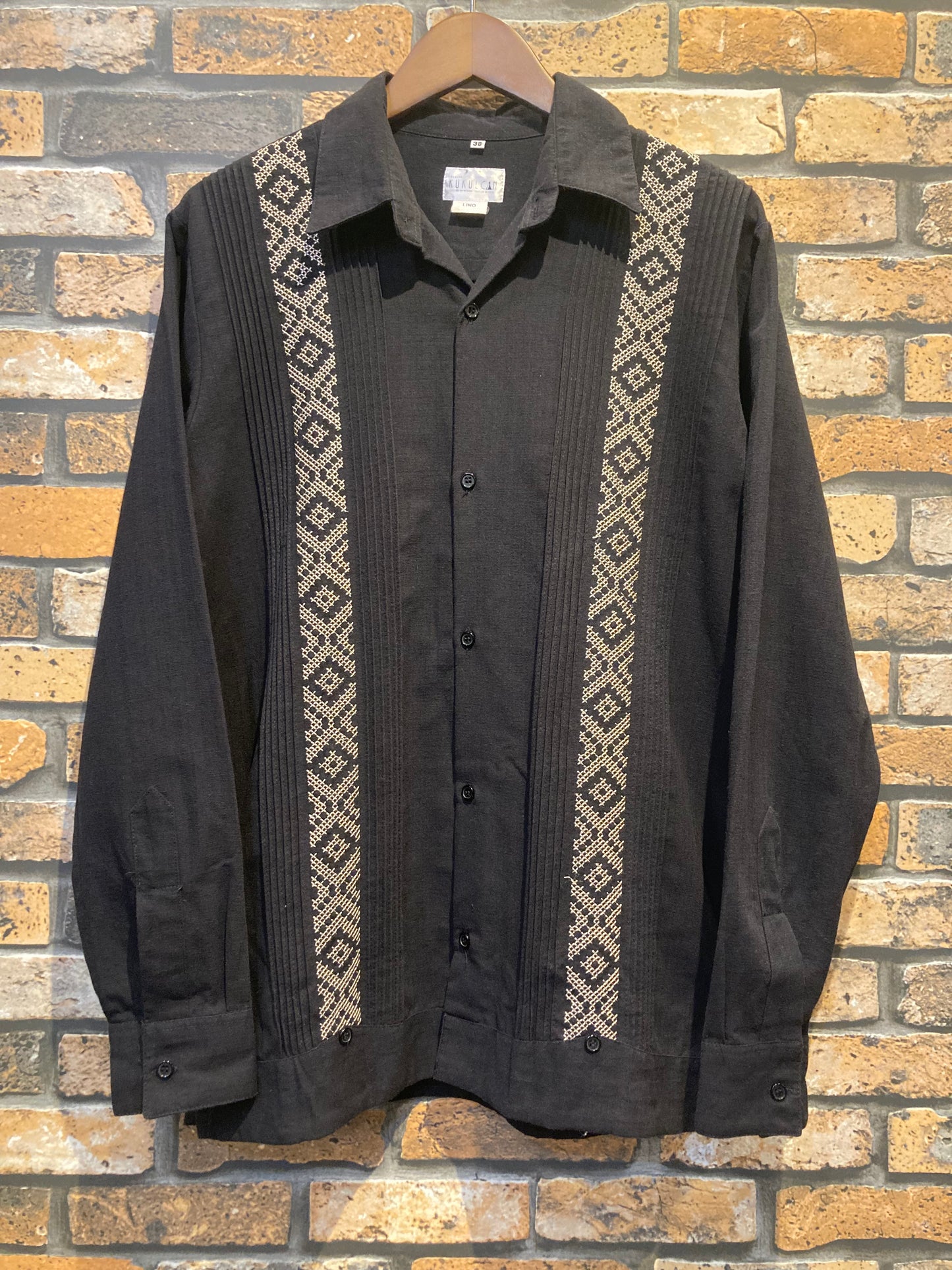linen long-sleeve guayabera shirt