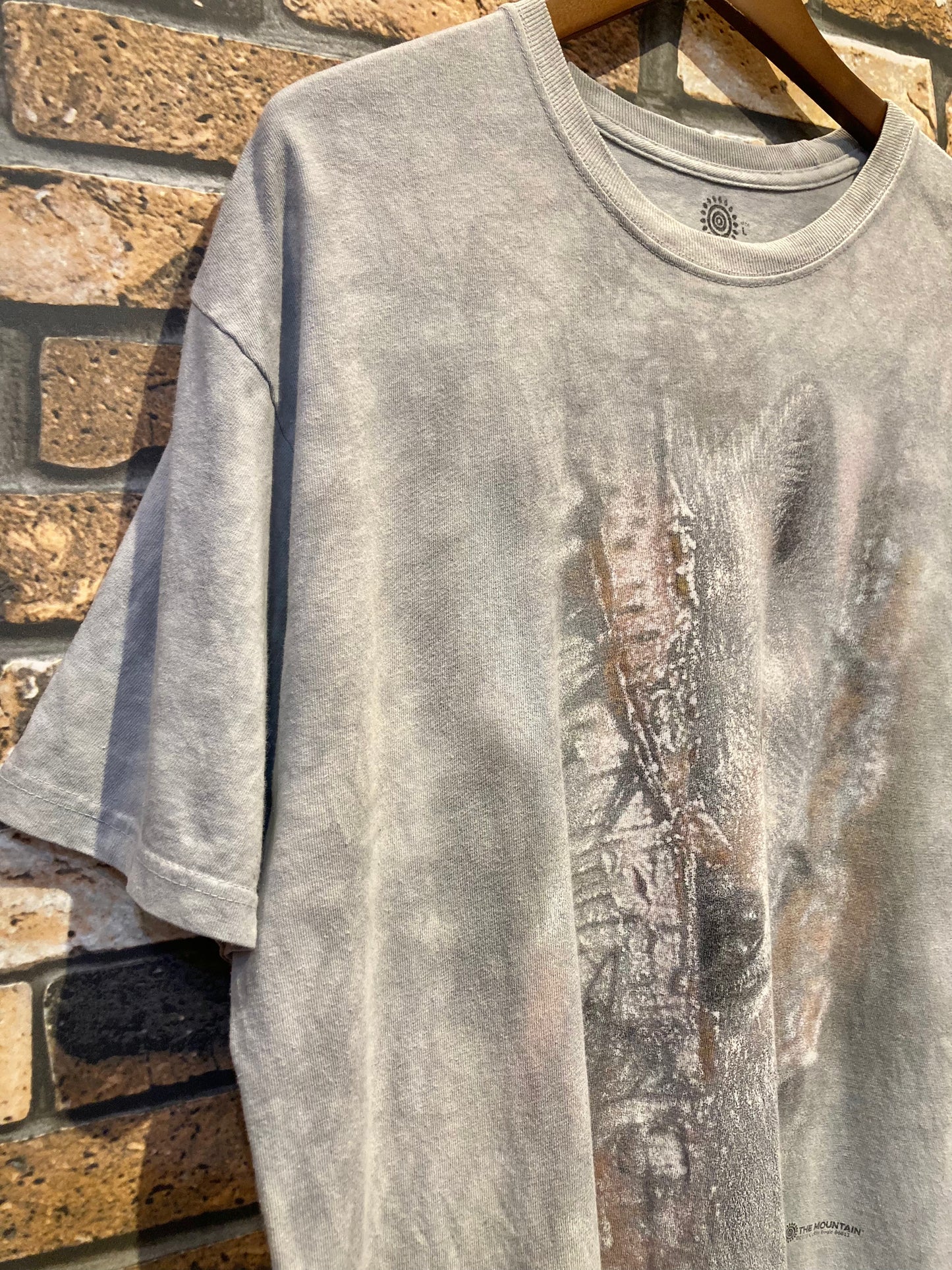 THE MOUNTAIN animal(wolf) T-shirt