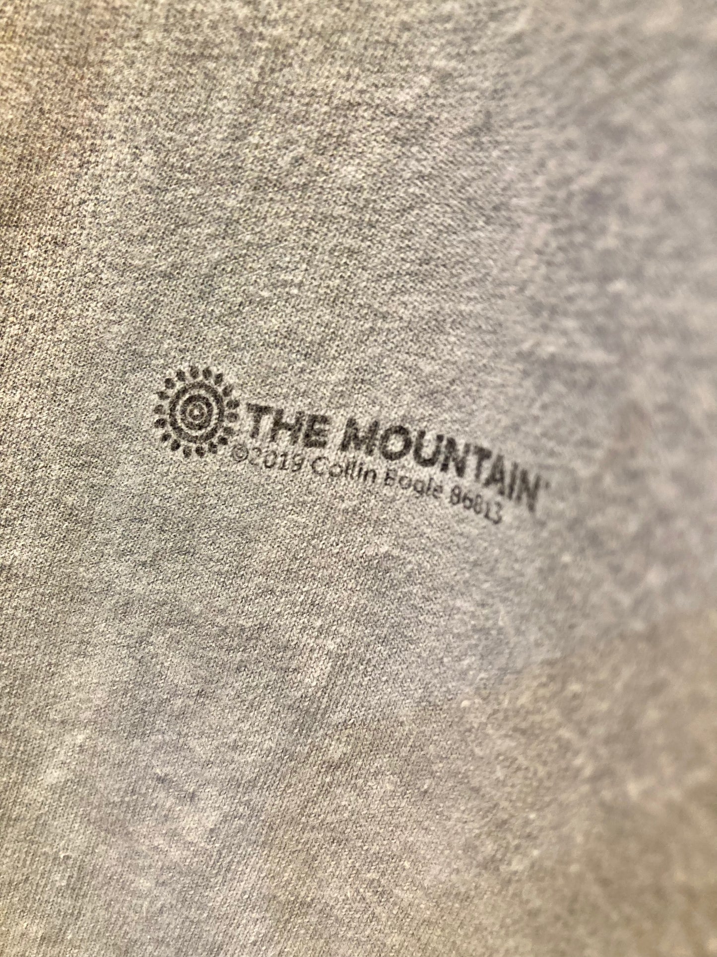 THE MOUNTAIN animal(wolf) T-shirt