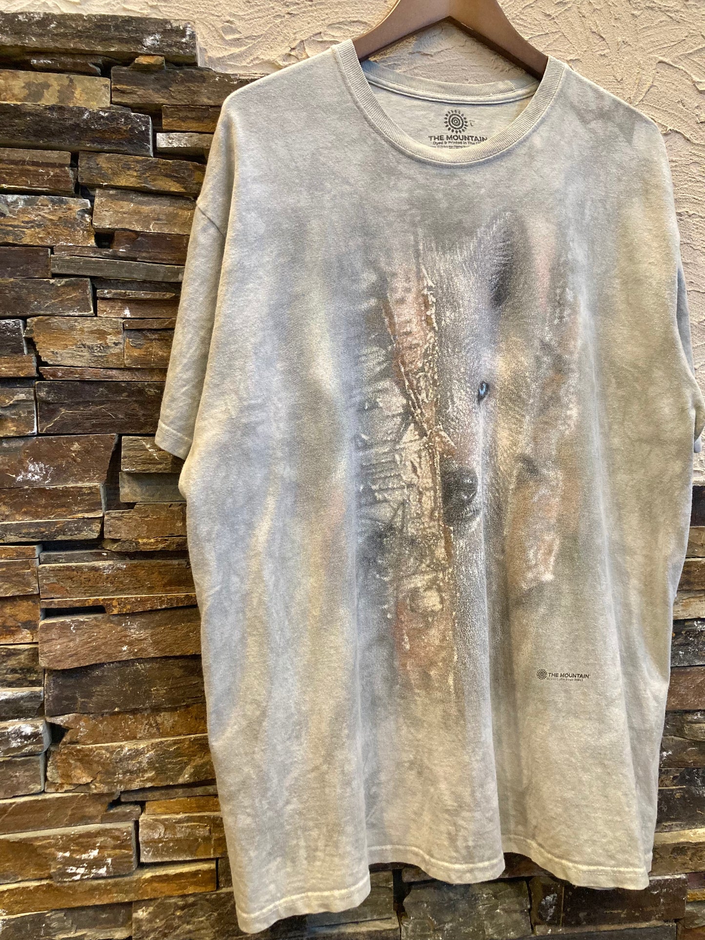 THE MOUNTAIN animal(wolf) T-shirt