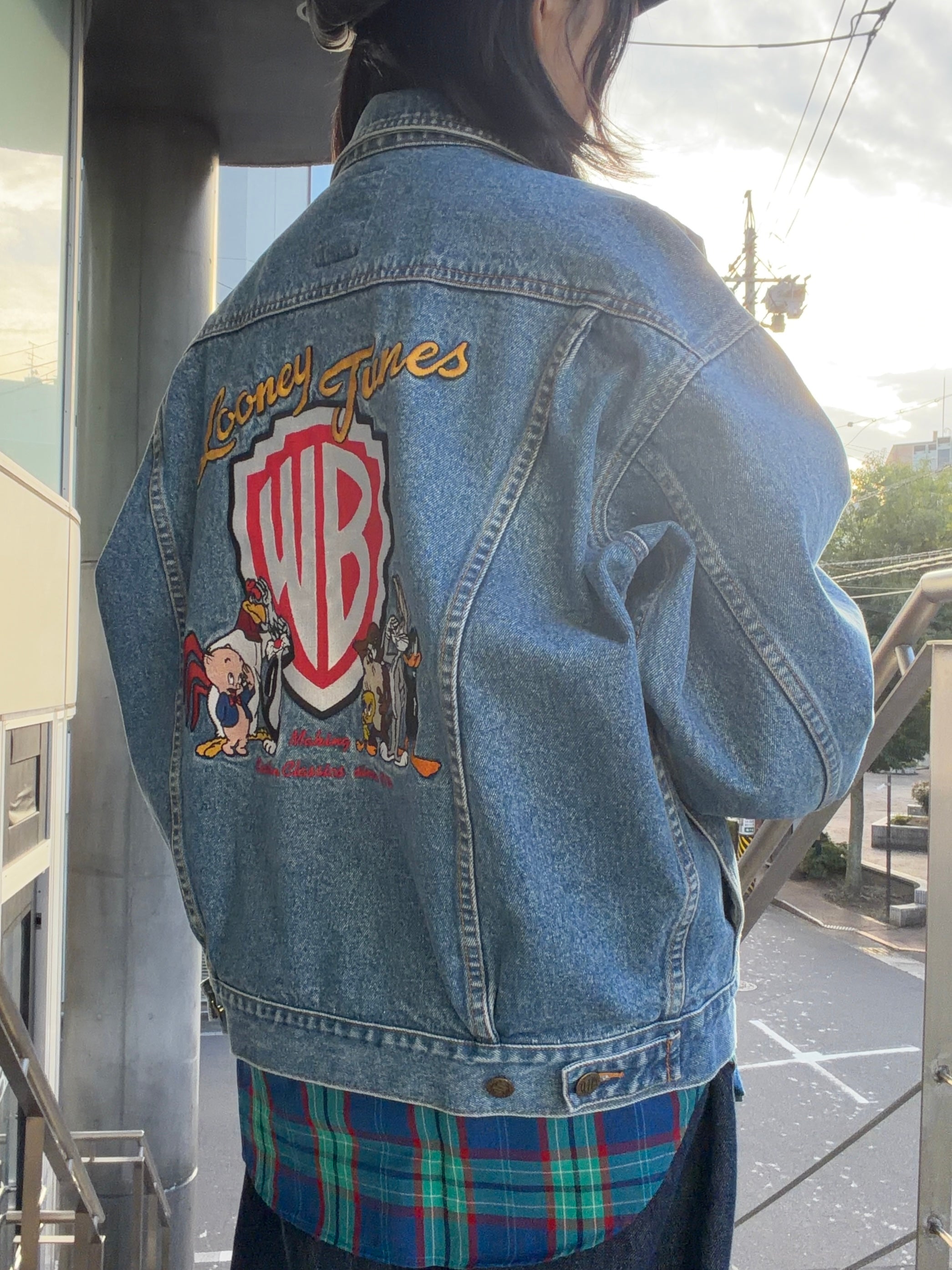 LOONEY TUNES denim jacket 90's~