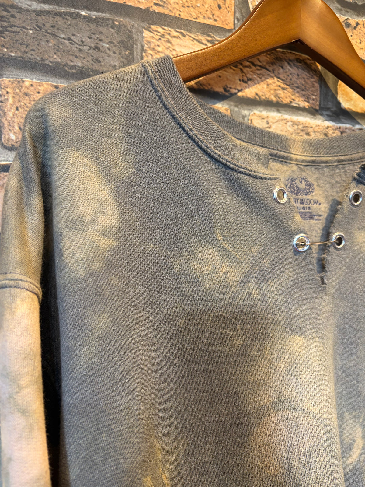 FRUIT OF THE LOOM sweat shirt bleach remake