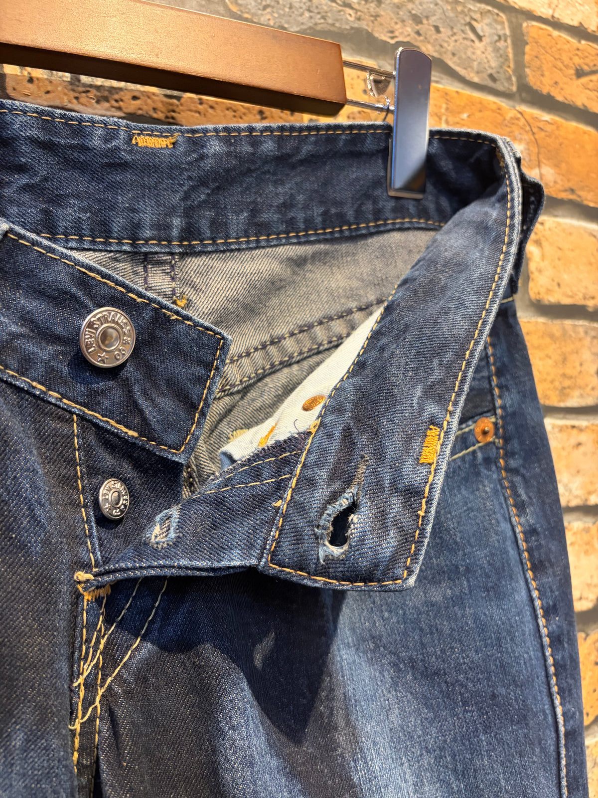 Levi's Euro 00's~ boot cut