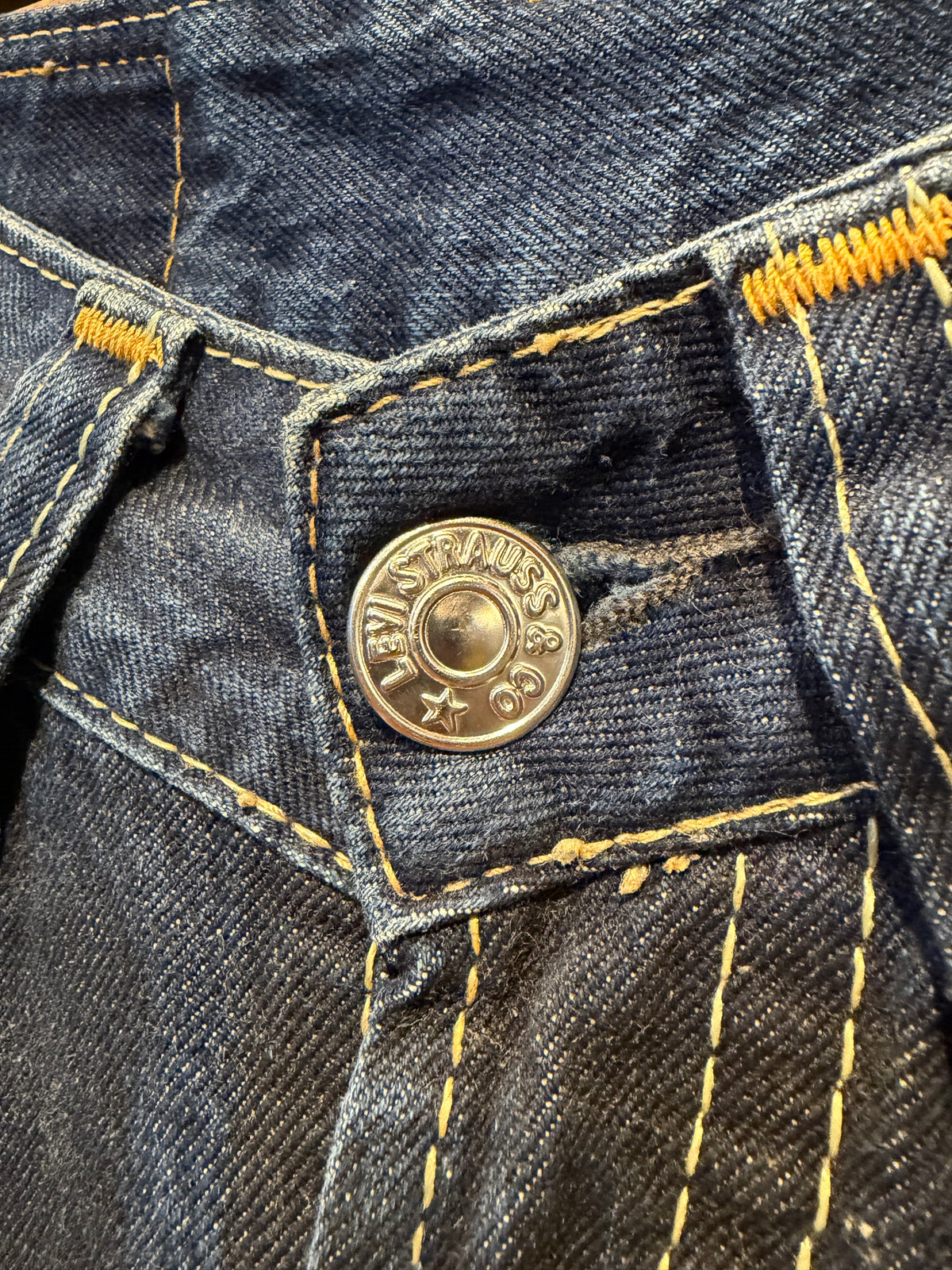 Levi's Euro 00's~ boot cut