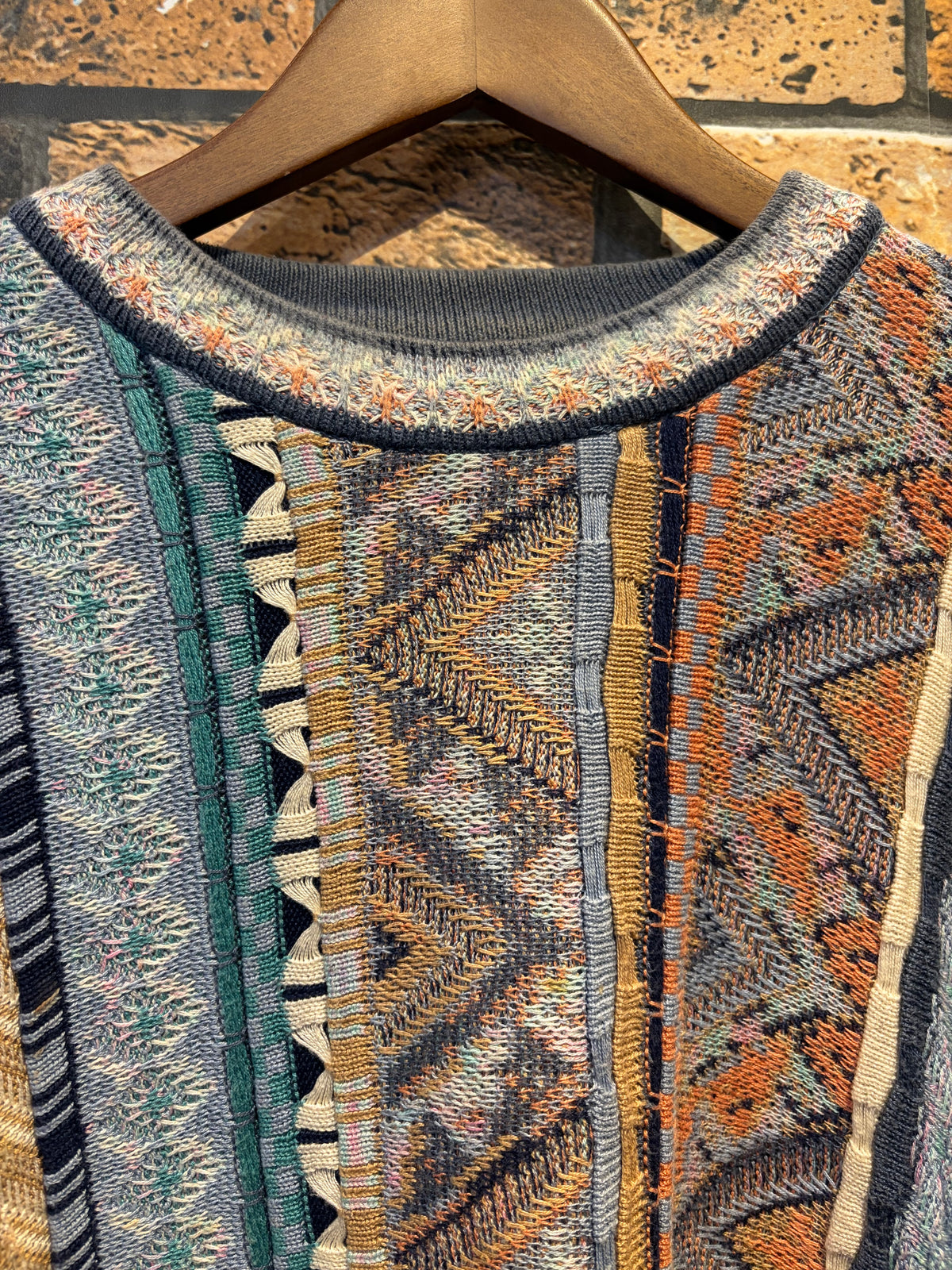 TUNDRA 3D knit pullover 90's~