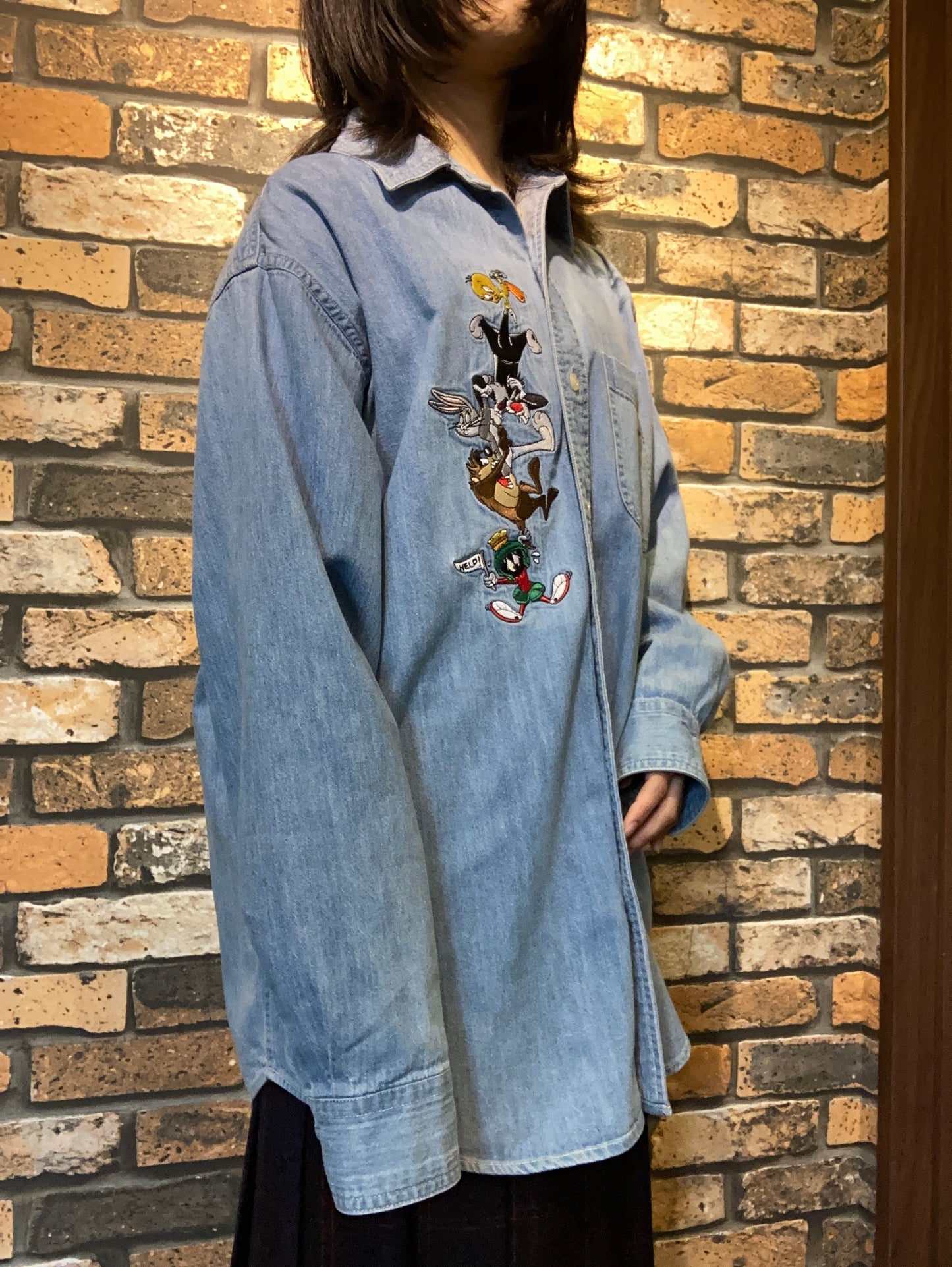 LOONEY TUNES denim shirt 90's~