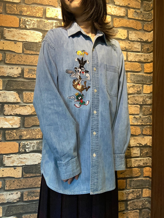 LOONEY TUNES denim shirt 90's~