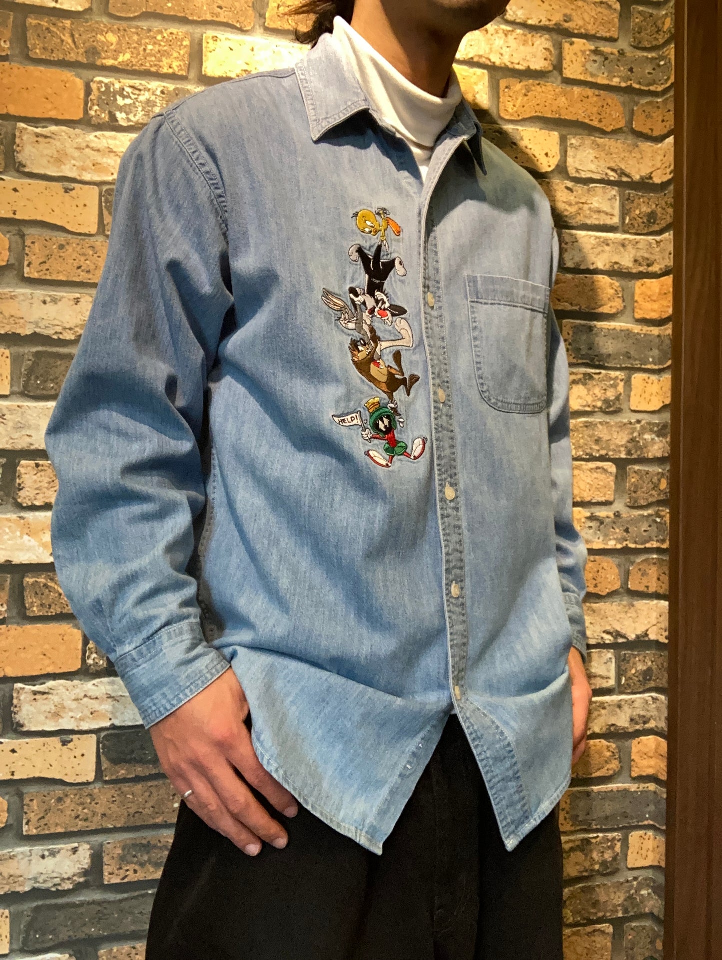 LOONEY TUNES denim shirt 90's~