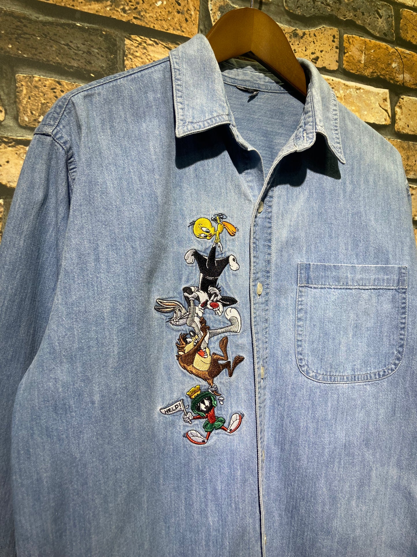 LOONEY TUNES denim shirt 90's~