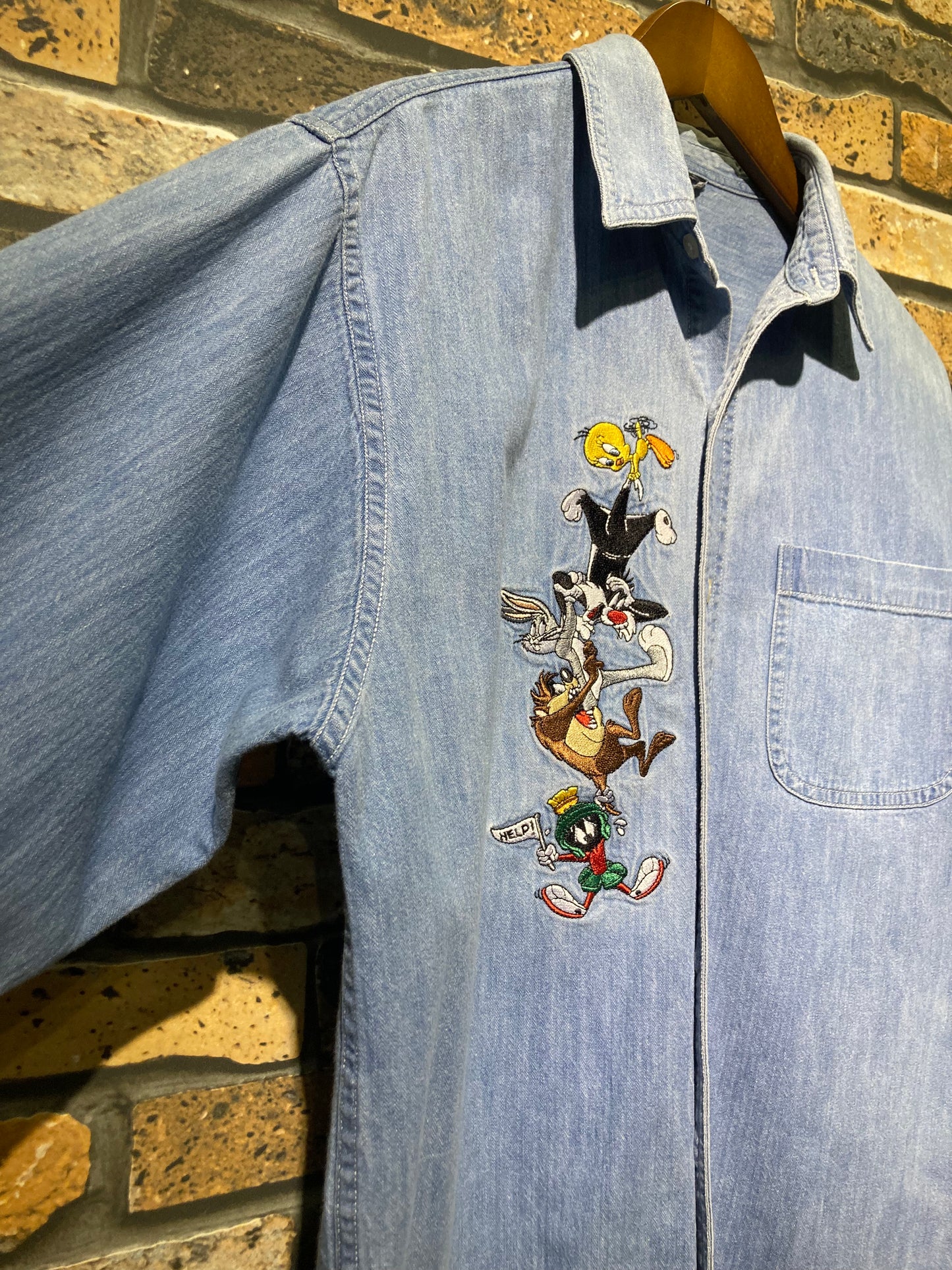LOONEY TUNES denim shirt 90's~