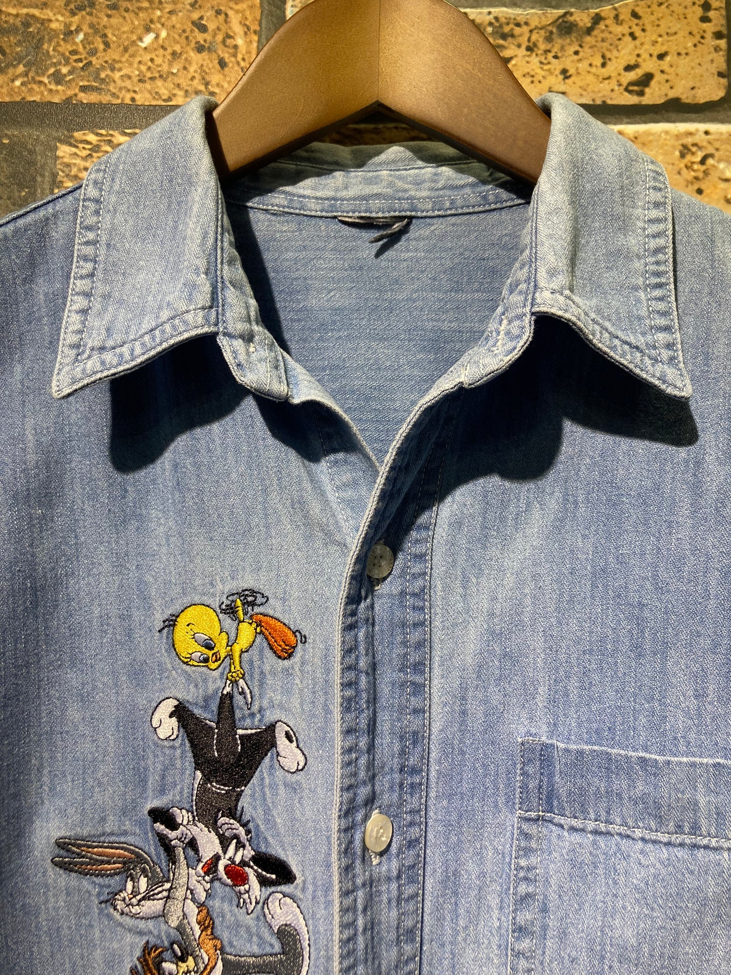 LOONEY TUNES denim shirt 90's~